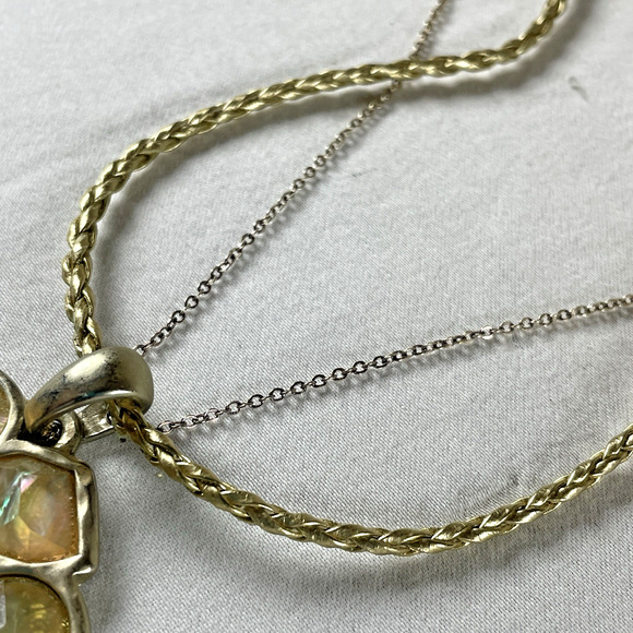 Kenneth Cole Modernist Enamel Geometric Square Silver Tone Earring-Necklace Set - Picture 4 of 8